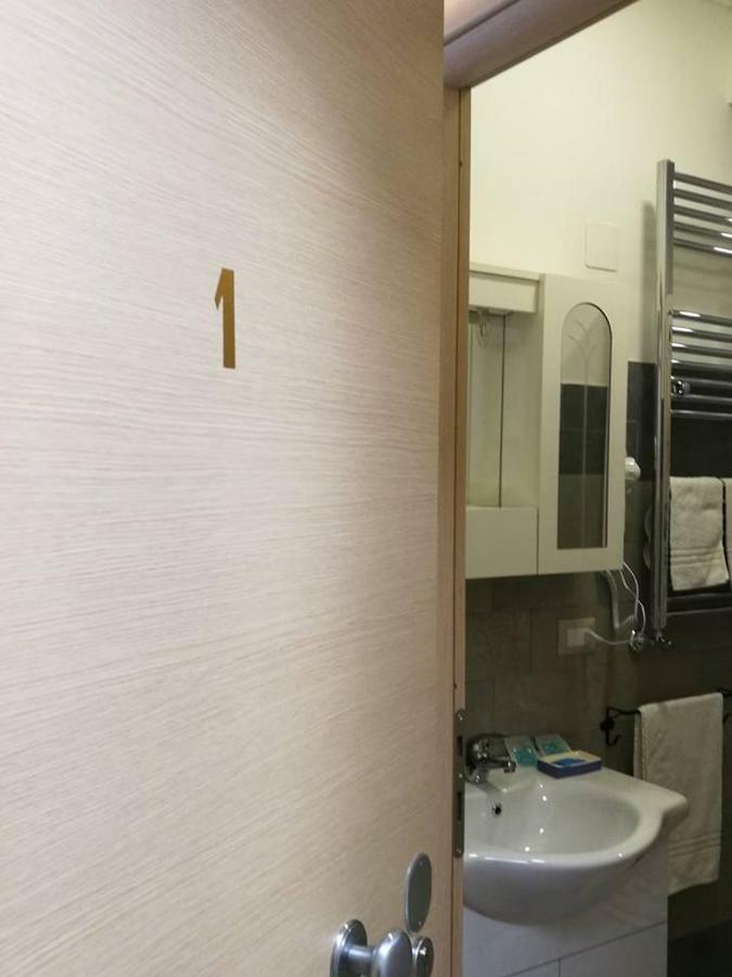 B&B Fratelli Nicoli Rzym Zewnętrze zdjęcie